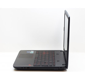Intel i7-6700HQ - 8GB - 1TB - GTX 960M - 15,6" FHD - Windows 10 - Grado A+