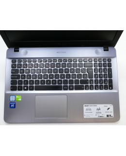 Portátil de segunda mano | Asus F541U - i7-7500U - 16GB - 1TB - GT 920M - 15,6" | recompra.shop