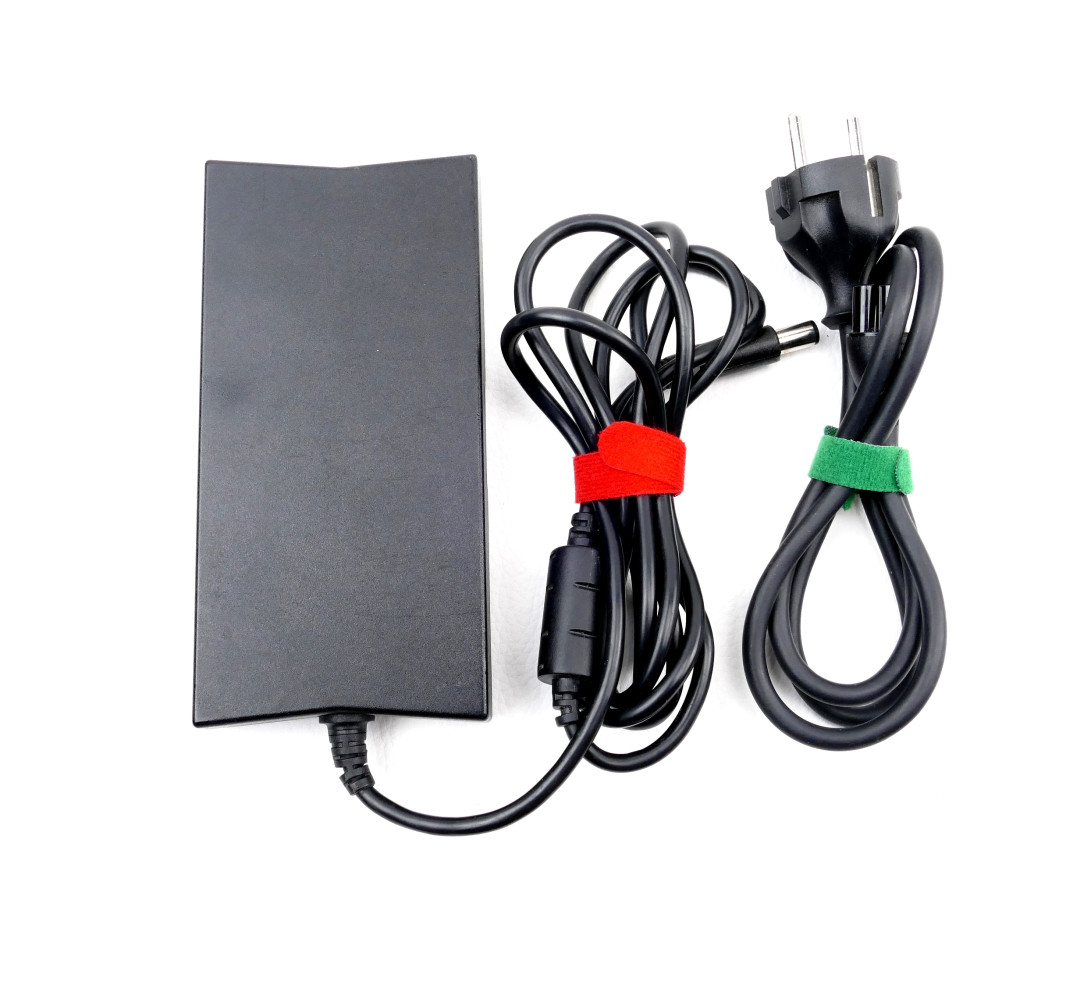 Portátil de segunda mano | Cargador original DELL 130W - 19,5V - 6,7A | recompra.shop