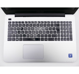 Portátil de segunda mano | Asus F555BA - A9-9410 - 8GB - 512GB SSD - 15,6" | recompra.shop