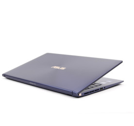 Portátil de segunda mano | Asus Zenbook UX533F - i7-8565U - 16GB - 512GB - GTX1050 - 15,6" | recompra.shop