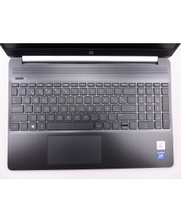 Portátil de segunda mano | HP 15s-fq1000ns - i5-1035G1 - 8GB - 256GB SSD - 15,6" | recompra.shop