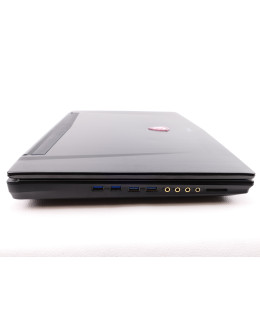 Portátil de segunda mano | MSI GT72VR 7RE - i7-7700HQ - 16GB - 256GB + 1TB - GTX 1070 - 17,3" | recompra.shop