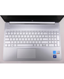 Portátil de segunda mano | HP 15s-fq5004ns - i5-1235U - 8GB - 512GB SSD - 15,6" | recompra.shop