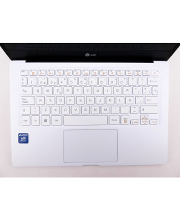 Portátil de segunda mano | LG Slim 13U70P - Ryzen 5 4500U - 8GB - 512GB SSD - 13,3" | recompra.shop